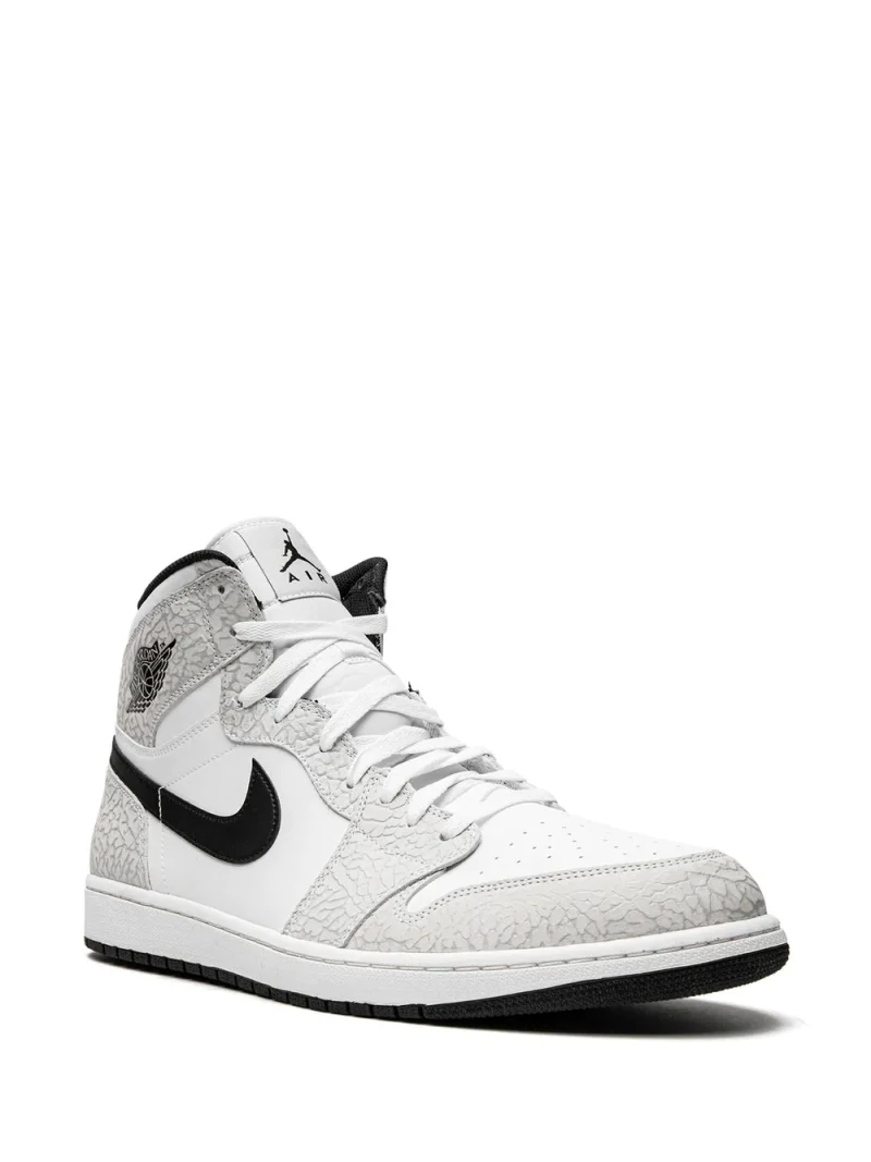 Air Jordan 1 Retro High Sneakers