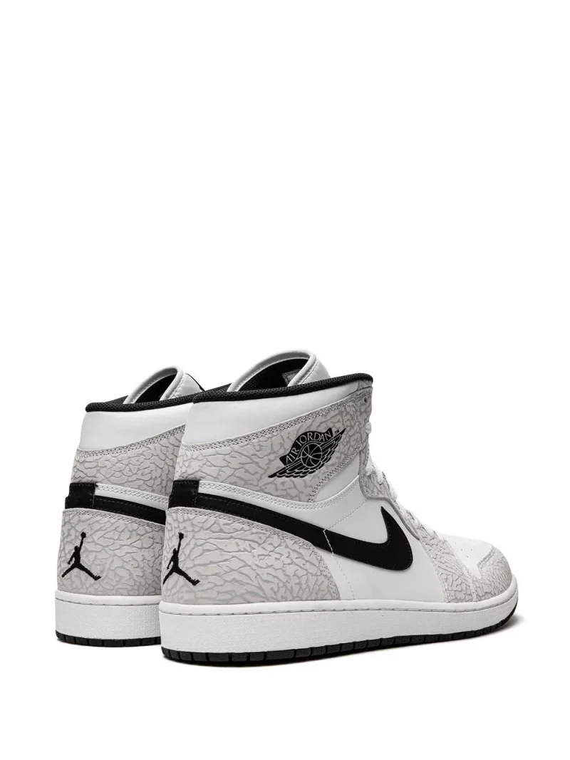 Air Jordan 1 Retro High Sneakers