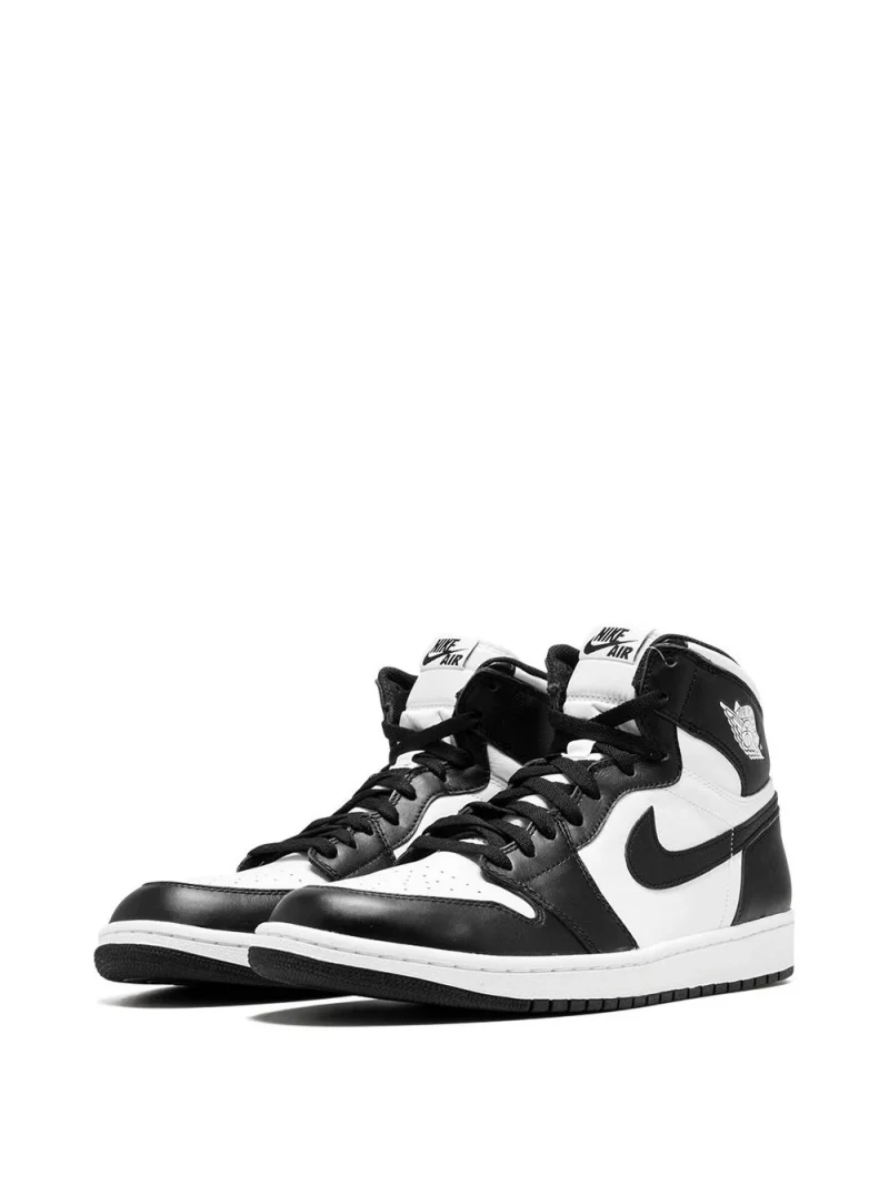 Air Jordan 1 Retro Sneakers