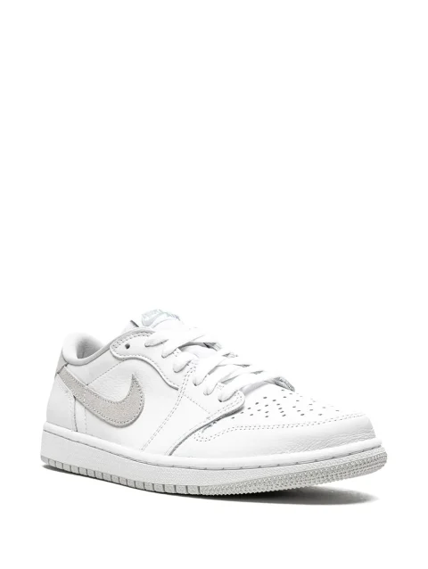 Air Jordan 1 Low SE Sneakers