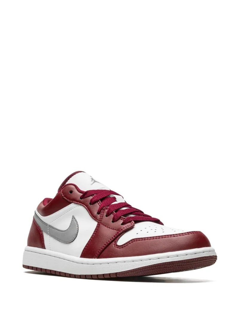 Air Jordan 1 Low SE Sneakers