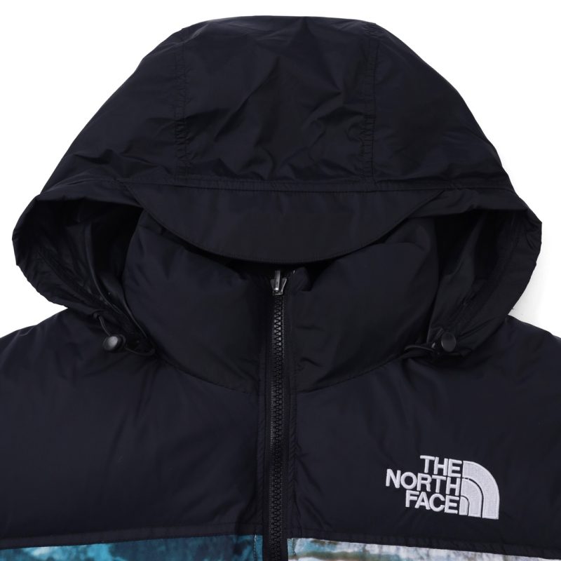 The North Face 
Hooded Down Puffer