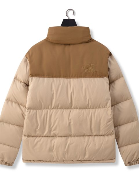 The North Face 
Hooded Down Puffer