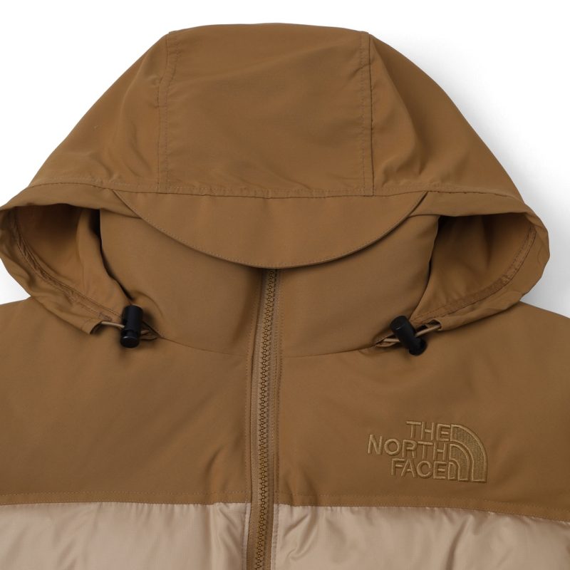 The North Face 
Hooded Down Puffer