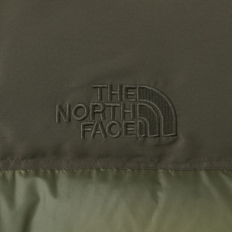 The North Face 
Hooded Down Puffer