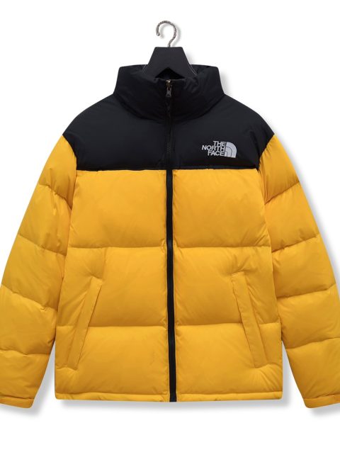 The North Face 
Hooded Down Puffer