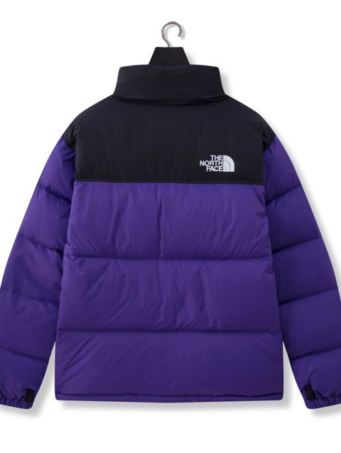 The North Face 
Hooded Down Puffer