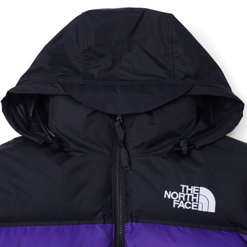 The North Face 
Hooded Down Puffer