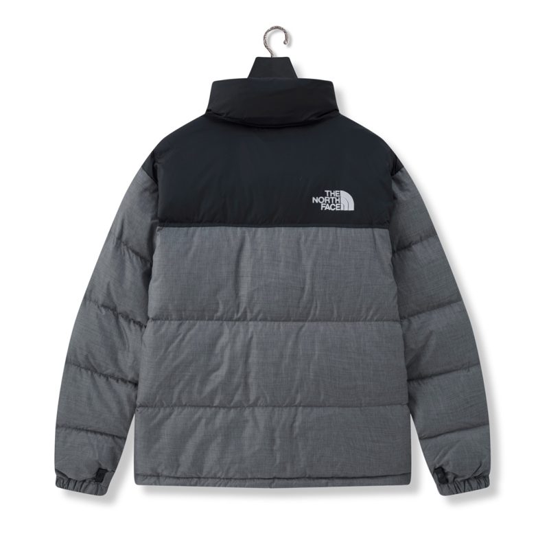 The North Face 
Hooded Down Puffer