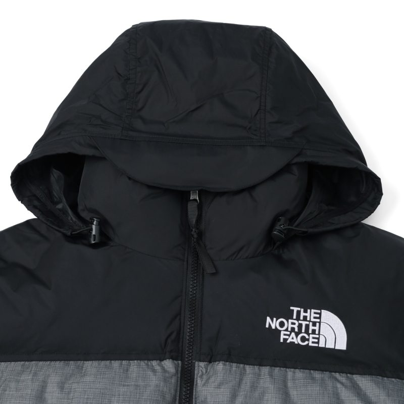 The North Face 
Hooded Down Puffer