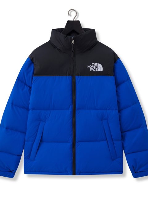 The North Face 
Hooded Down Puffer