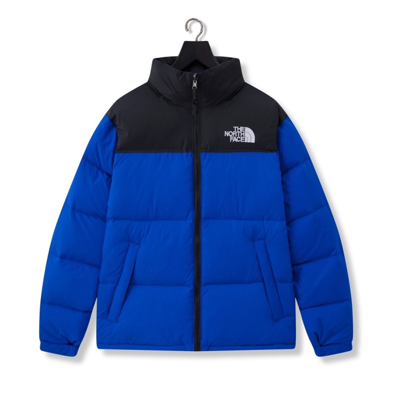 The North Face 
Hooded Down Puffer