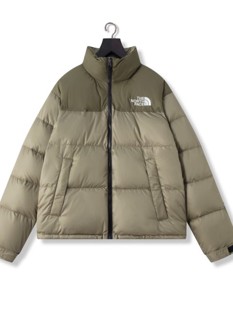 The North Face 
Hooded Down Puffer