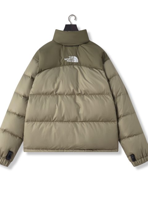 The North Face 
Hooded Down Puffer