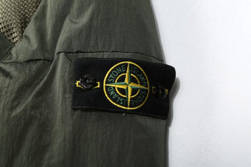 Stone Island 
Light Down Puffer