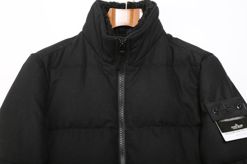 Stone Island 
Hooded Down Puffer