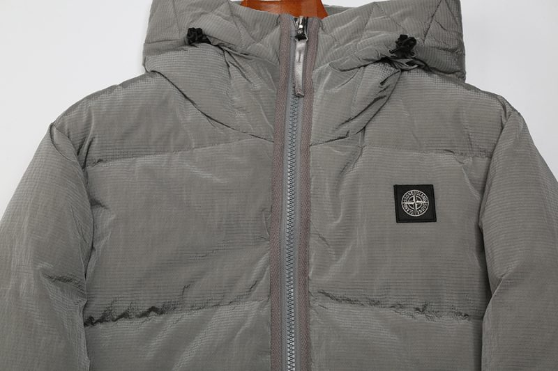 Stone Island 
Hooded Down Puffer