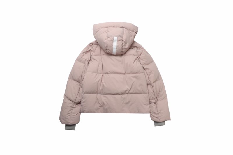 Canada Goose 
Down Puffer