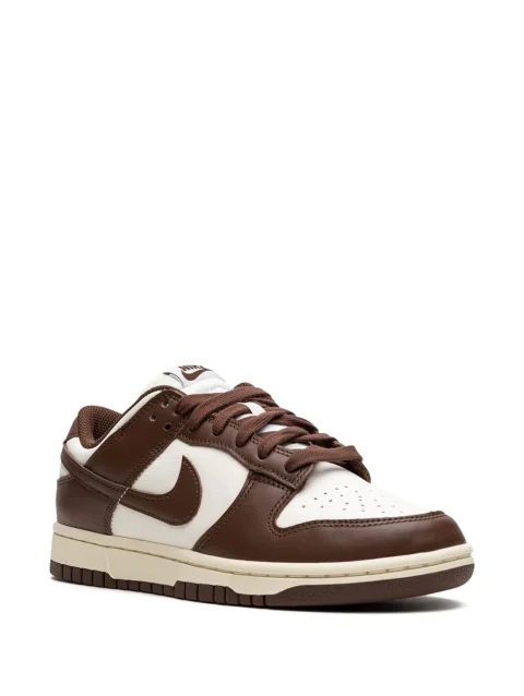 Dunk Low Sneakers