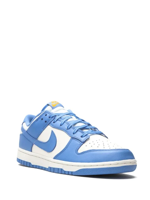 Dunk Low Sneakers