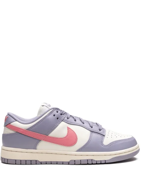 Dunk Low Sneakers