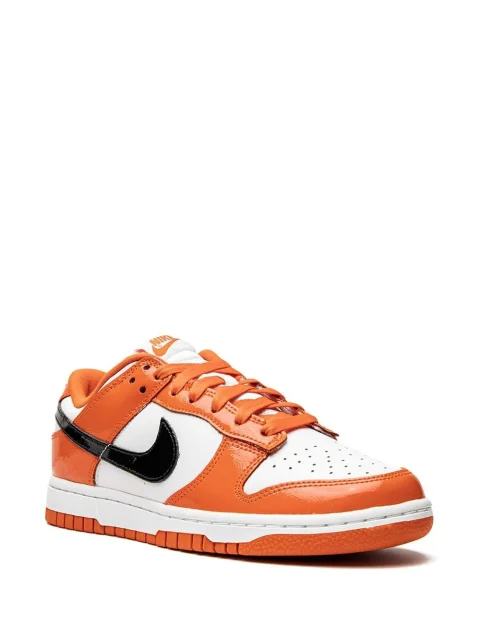 Dunk Low Essential Sneakers