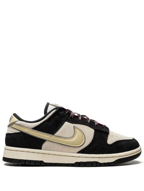 Dunk Low LX Sneakers