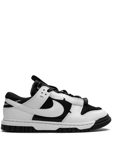 Dunk Low Sneakers