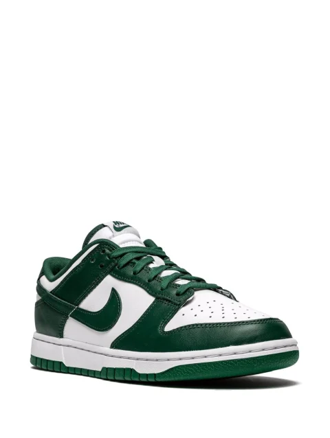 Dunk Low Sneakers