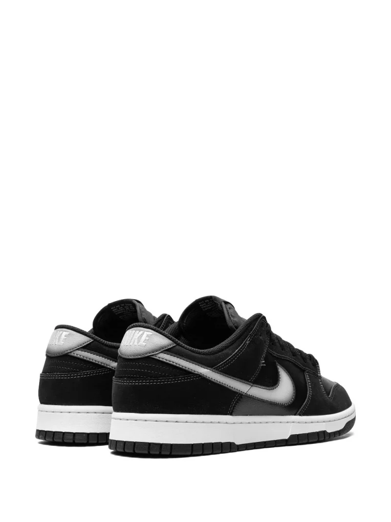 Dunk Low Airbrush Sneakers