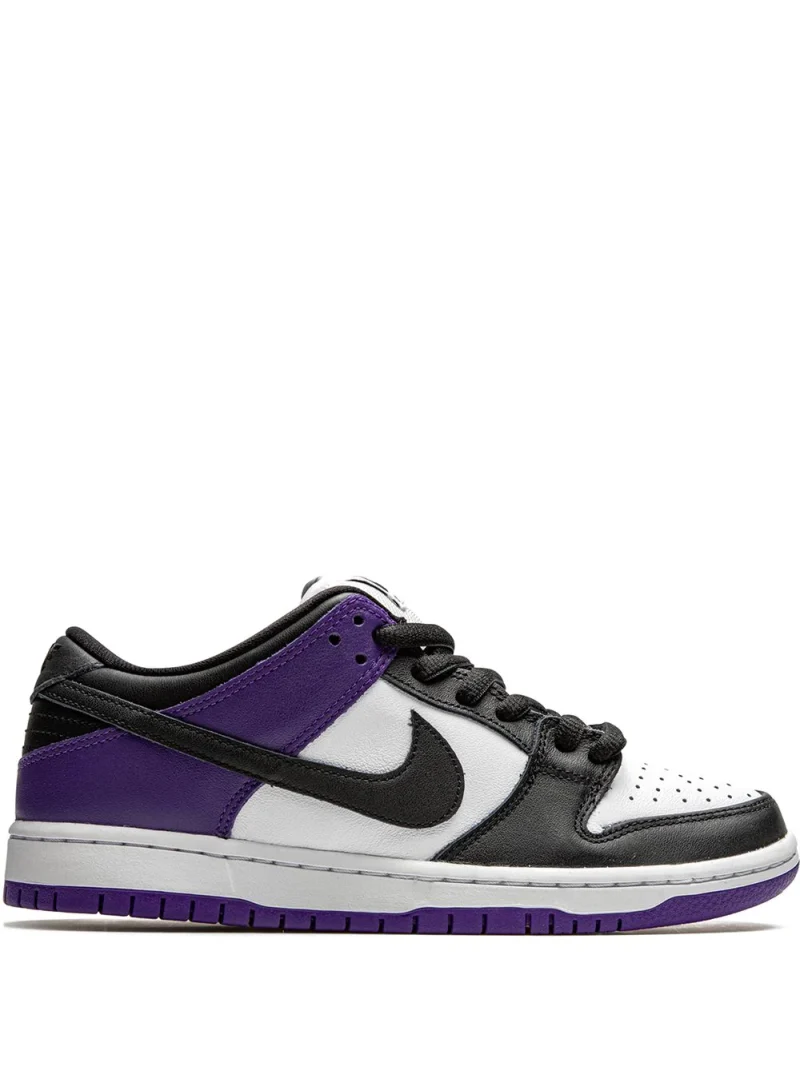 SB Dunk Low Sneakers