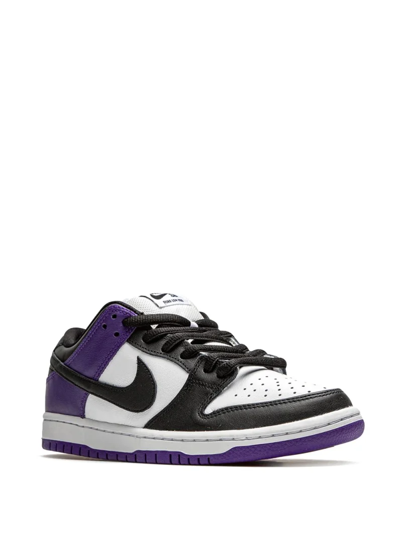 SB Dunk Low Sneakers