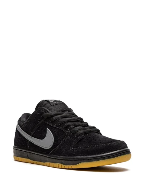 SB Dunk Low Pro Sneakers