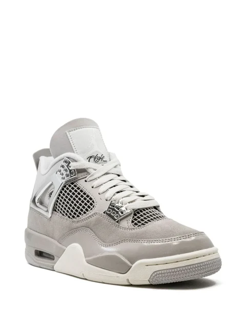 Air Jordan 4