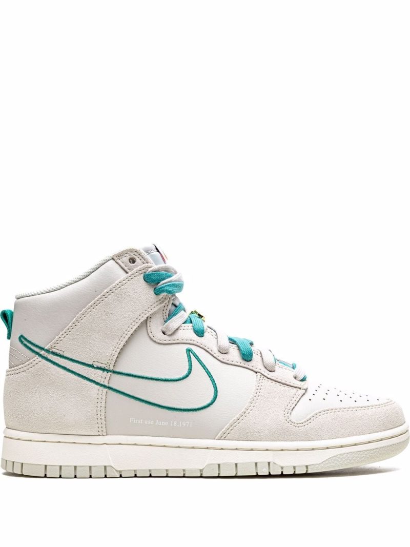 Dunk High SE "First Use - Green Noise" Sneakers