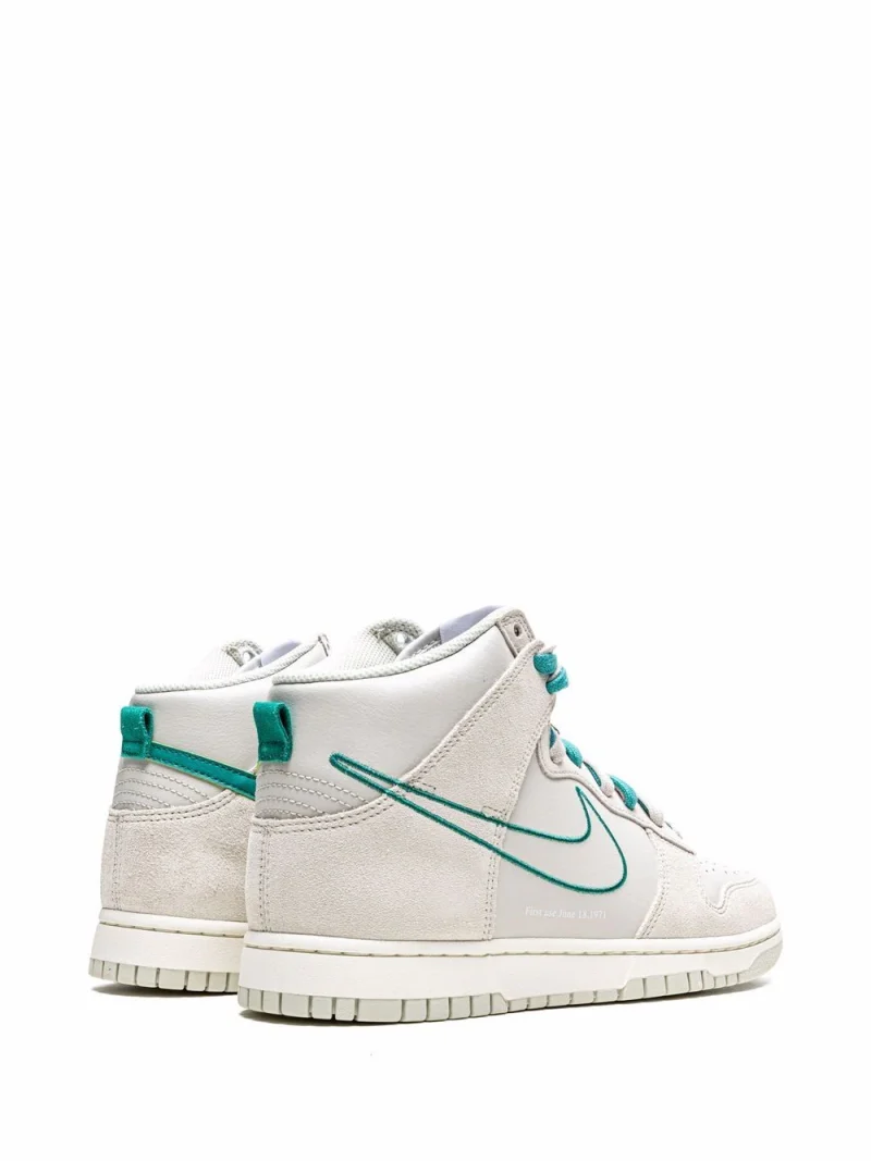 Dunk High SE "First Use - Green Noise" Sneakers