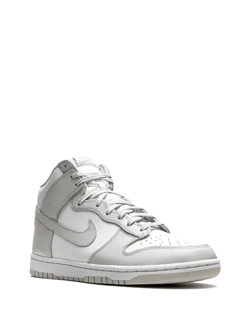 SB Dunk High Sneakers